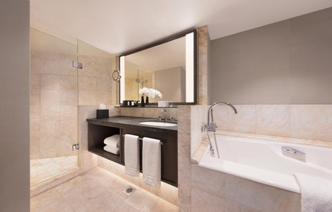 Four Seasons Hotel Sydney - Lennox Head Accommodation 8