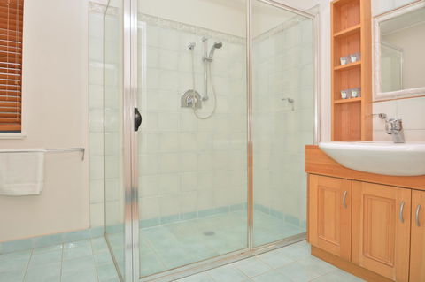 JE Guesthouse, Central To All The Hunter Valley Has To Offer - Lennox Head Accommodation 35