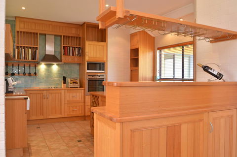 JE Guesthouse, Central To All The Hunter Valley Has To Offer - Lennox Head Accommodation 11