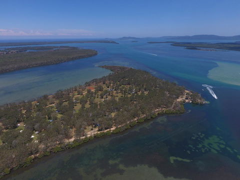 Lani\'s Holiday Island - Lennox Head Accommodation 0