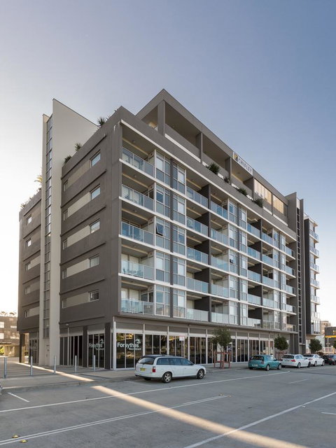 Honeysuckle Executive Apartments - Lennox Head Accommodation 0