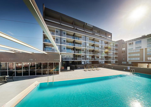 Honeysuckle Executive Apartments - Lennox Head Accommodation 7