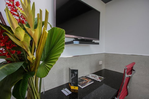 Honeysuckle Executive Apartments - Lennox Head Accommodation 20