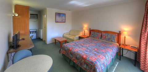 Cooma Motor Lodge Motel - Lennox Head Accommodation 2