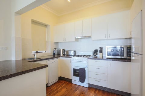 Ultimate Bondi Escape #2 - A Bondi Beach Holiday Home - Lennox Head Accommodation 4