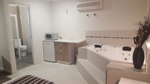Coastal Bay Motel - Lennox Head Accommodation 40