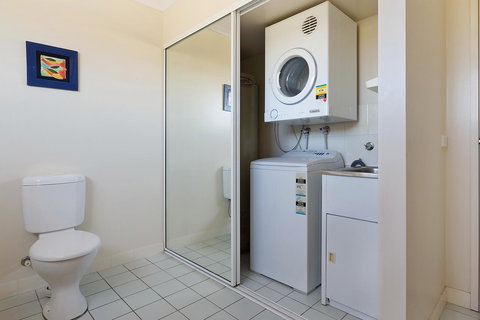 Baywatch Apartments Merimbula - Lennox Head Accommodation 17