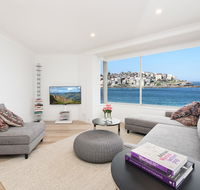 Right on Bondi - Lennox Head Accommodation