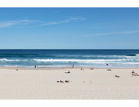 Large, Stylish And Quiet Penthouse Steps From Surf - Lennox Head Accommodation 25