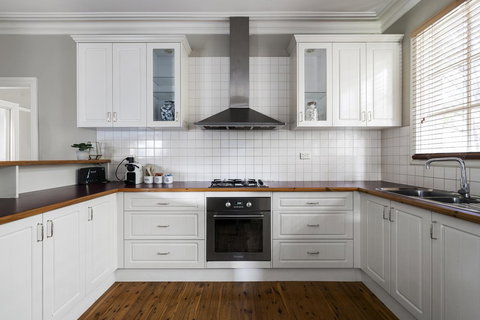 The Spa Cottage With HotTub, Netflix & Stan - Lennox Head Accommodation 15