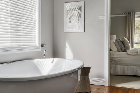 The Spa Cottage With HotTub, Netflix & Stan - Lennox Head Accommodation 3