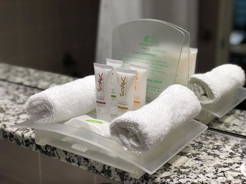 Crowne Plaza Sydney Airport, An IHG Hotel - Lennox Head Accommodation 23