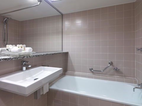 Crowne Plaza Sydney Airport, An IHG Hotel - Lennox Head Accommodation 22