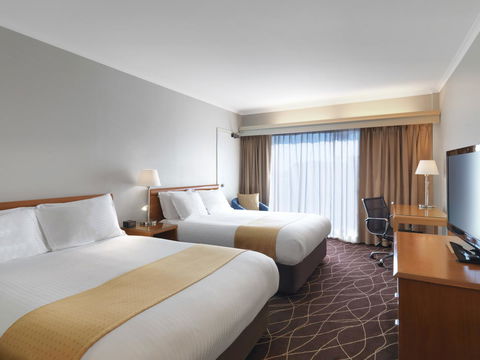Crowne Plaza Sydney Airport, An IHG Hotel - Lennox Head Accommodation 1