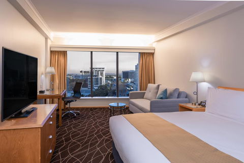Crowne Plaza Sydney Airport, An IHG Hotel - Lennox Head Accommodation 3
