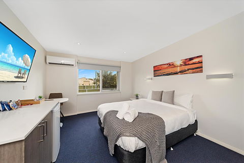 Carlton Suites - Lennox Head Accommodation 23