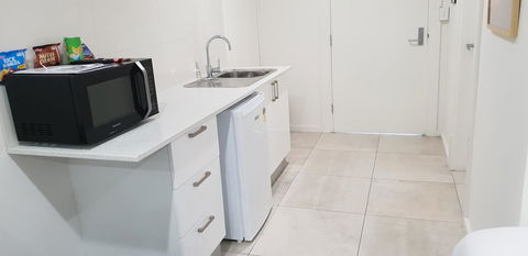 Carlton Suites - Lennox Head Accommodation 13