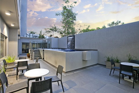 Argus Hotel Darwin - Lennox Head Accommodation 2