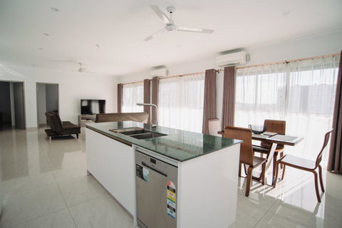 Darwin City Hotel - Lennox Head Accommodation 8