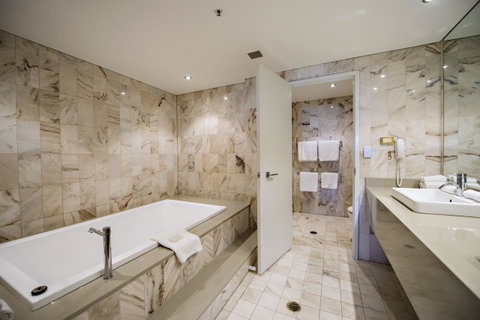 Hilton Darwin - Lennox Head Accommodation 35