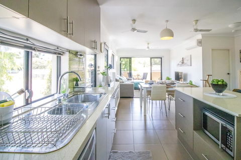 ZEN QUEST - The NOMADS PAD Near Nightcliff Markets & Sunset Foreshore - Lennox Head Accommodation 25