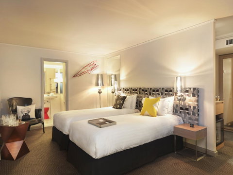 QT Canberra - Lennox Head Accommodation 23