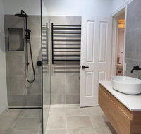 Boutique Beach House in the HEART of St. Kilda - Lennox Head Accommodation