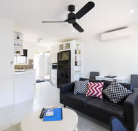 Brandy Apartment - Lennox Head Accommodation