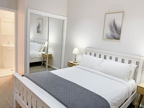 Bright 3-bedroom Apartment - Central Armidale - Lennox Head Accommodation 1