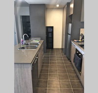 Bright Modern Stylish - Top Floor Apt - Woden - Lennox Head Accommodation