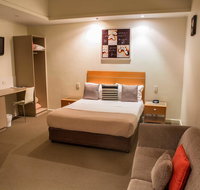 Burkes Hotel Motel - Lennox Head Accommodation