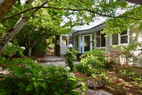 Calamandah House Of Blackheath - Lennox Head Accommodation 0