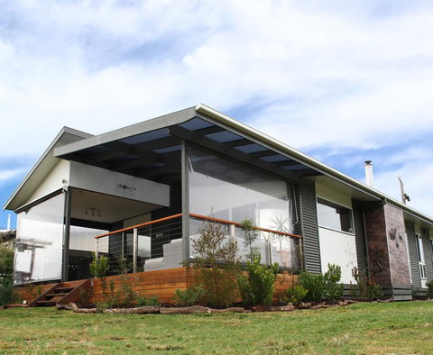Captain's Cottage - Lennox Head Accommodation 0