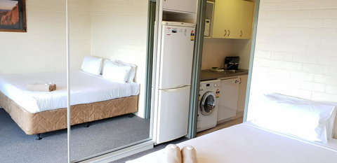 Cedarwood Apartments - Lennox Head Accommodation 3