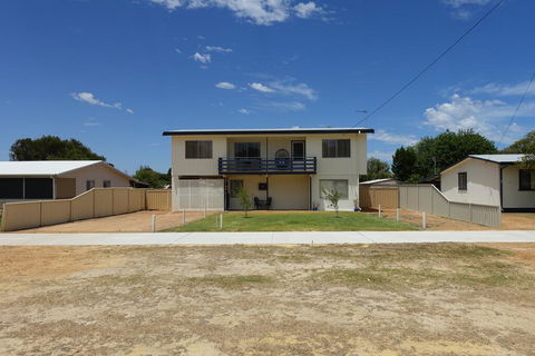 Central Views - Lennox Head Accommodation 1