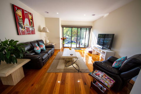 Champagne Stays Apartment - Lennox Head Accommodation 1