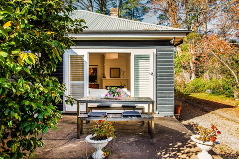 Charming Mountain Cottage - Lennox Head Accommodation 0