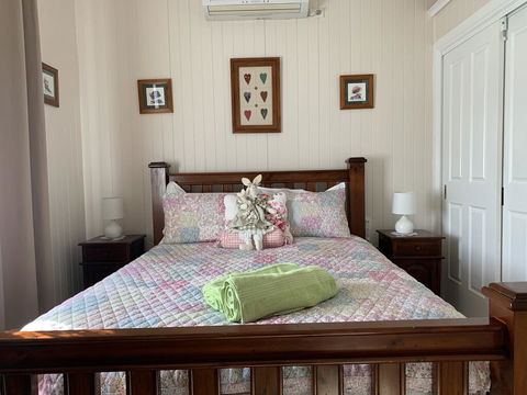 Cherry Blossom Cottage - Lennox Head Accommodation 1