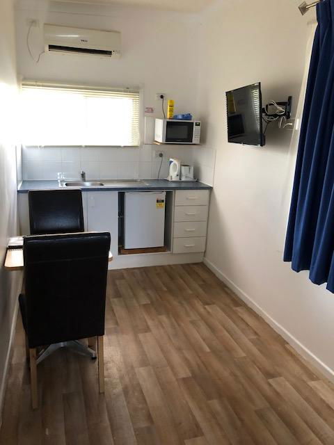 Chinchilla Motel - Lennox Head Accommodation 1