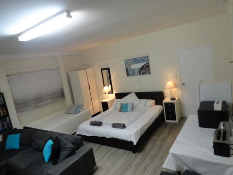 Cleveland B&B - Private Studio Room - Lennox Head Accommodation 0