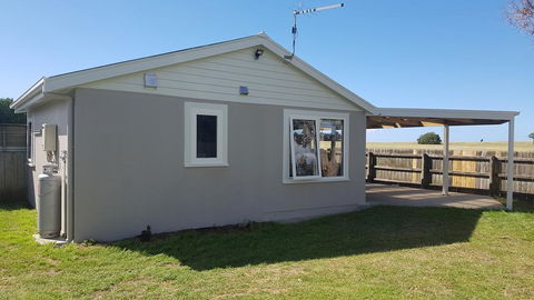 Cockle Shell - Lennox Head Accommodation 0