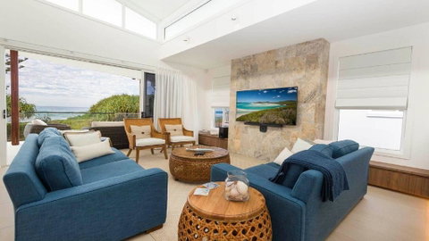 Coco De Mer Beach Villa - Lennox Head Accommodation 1
