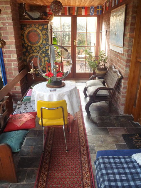 Cosy Apartment Accommodation In Hobart, New Town. - Lennox Head Accommodation 3