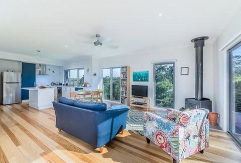 Country Getaway Neerim South - Lennox Head Accommodation 3