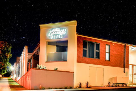 Cowra Services Club Motel - Lennox Head Accommodation 1