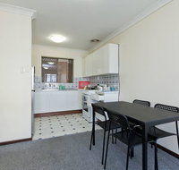 Cozy South Perth Unit next to Perth Zoo - Lennox Head Accommodation