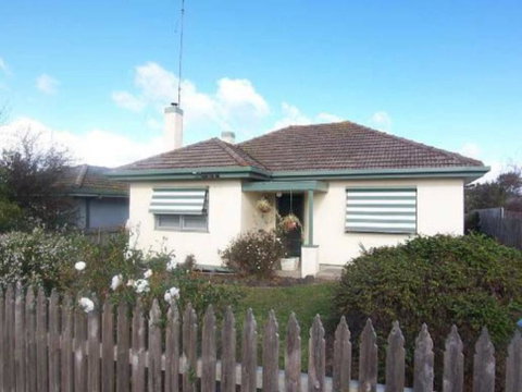 Daisy Cottage On Duke - Lennox Head Accommodation 0