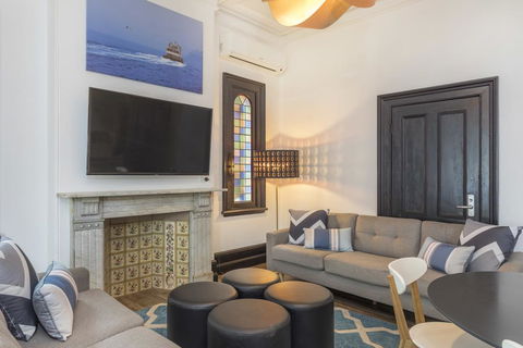 Dalziel Lodge - Lennox Head Accommodation 1