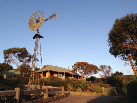 Daysy Hill Country Cottages - Lennox Head Accommodation 0