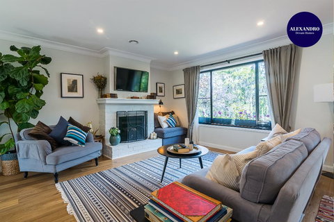 DREAMY BLACKHEATH MOUNTAIN ESCAPE - Lennox Head Accommodation 0